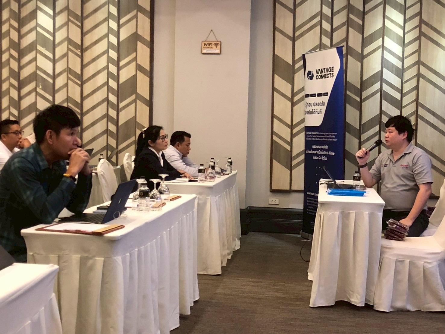 Building Safety & Fire Alarm Management Summit – Lao PDR 2026 ยกระดับมาตรฐานความปลอดภัยอาคาร – ระบบแจ้งเหตุเพลิงไหม้ – เทคโนโลยีการดูแลรักษา บริษัท ไฟร์ ซีเคียว (ประเทศลาว) จำกัด บริษัท ไฟร์ ซีเคียว (ประเทศไทย) จำกัด ร่วมกับ Honeywell / Notifier / Morley ขอเชิญเข้าร่วมงานสัมมนาครั้งใหญ่ประจำปี 2026 นำเสนอเทคโนโลยีระบบแจ้งเหตุเพลิงไหม้รุ่นใหม่ พร้อม Workshop แบบเข้มข้นที่ให้คุณทดลองทำจริง