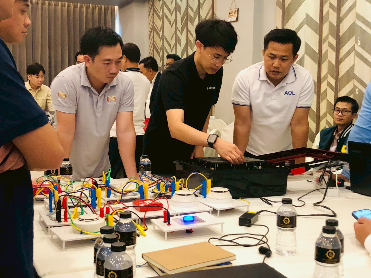 Building Safety & Fire Alarm Management Summit – Lao PDR 2026 ยกระดับมาตรฐานความปลอดภัยอาคาร – ระบบแจ้งเหตุเพลิงไหม้ – เทคโนโลยีการดูแลรักษา บริษัท ไฟร์ ซีเคียว (ประเทศลาว) จำกัด บริษัท ไฟร์ ซีเคียว (ประเทศไทย) จำกัด ร่วมกับ Honeywell / Notifier / Morley ขอเชิญเข้าร่วมงานสัมมนาครั้งใหญ่ประจำปี 2026 นำเสนอเทคโนโลยีระบบแจ้งเหตุเพลิงไหม้รุ่นใหม่ พร้อม Workshop แบบเข้มข้นที่ให้คุณทดลองทำจริง