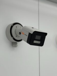 กล้อง Hikvision แบบติดผนัง