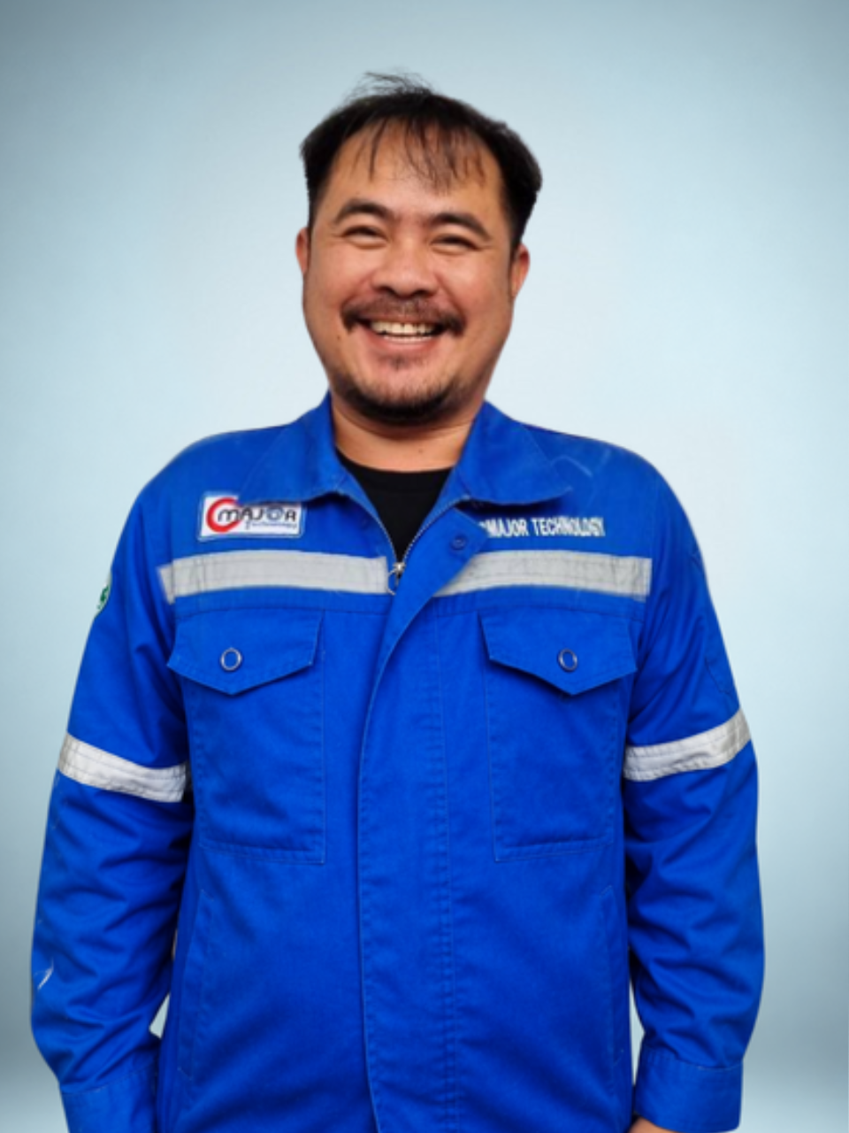 ช่างโบ้ ทีมติดตั้งและบริการ บริษัท ซีเมเจอร์ เทคโนโลยี จำกัด